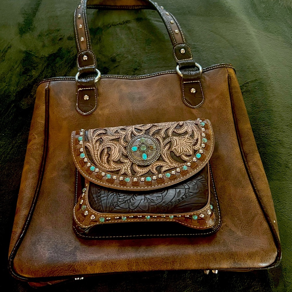 Rustic Western MontanaWest Conceal Carry Turquoise Concho Studded Tote Purse bag
